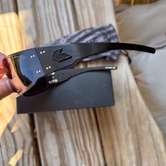 Gatorz Magnum Sunglasses - Picture 4 of 10